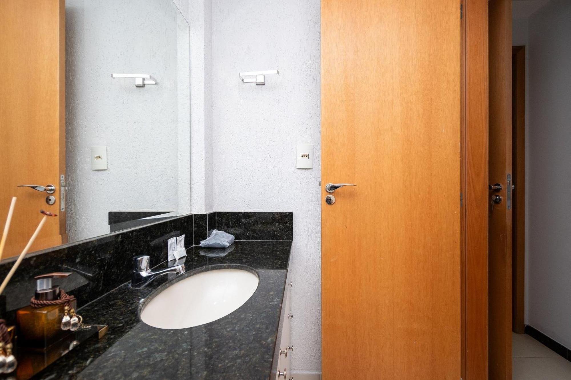 Pde - Apartamentos Proximos Do Centro Goiania Luaran gambar